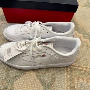 NIB Reebok White Leather Club 85 Sneakers
